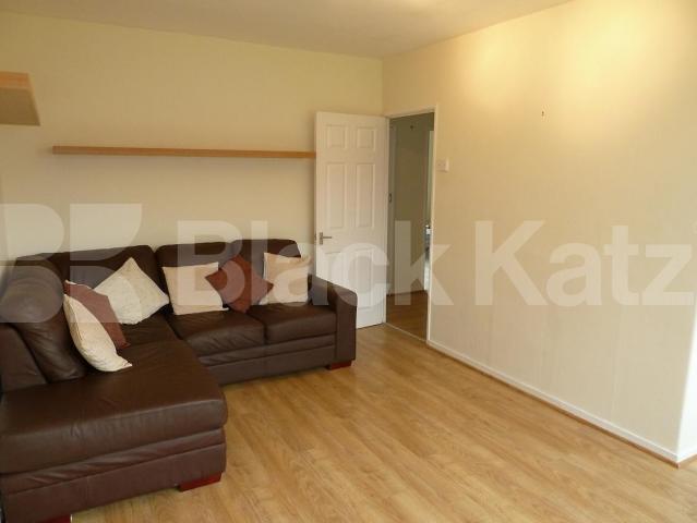 			INCLUSIVE OF COUNCIL TAX, 2 Bedroom, 1 bath, 1 reception Flat			 Birchmore Walk, Highbury Quadrant